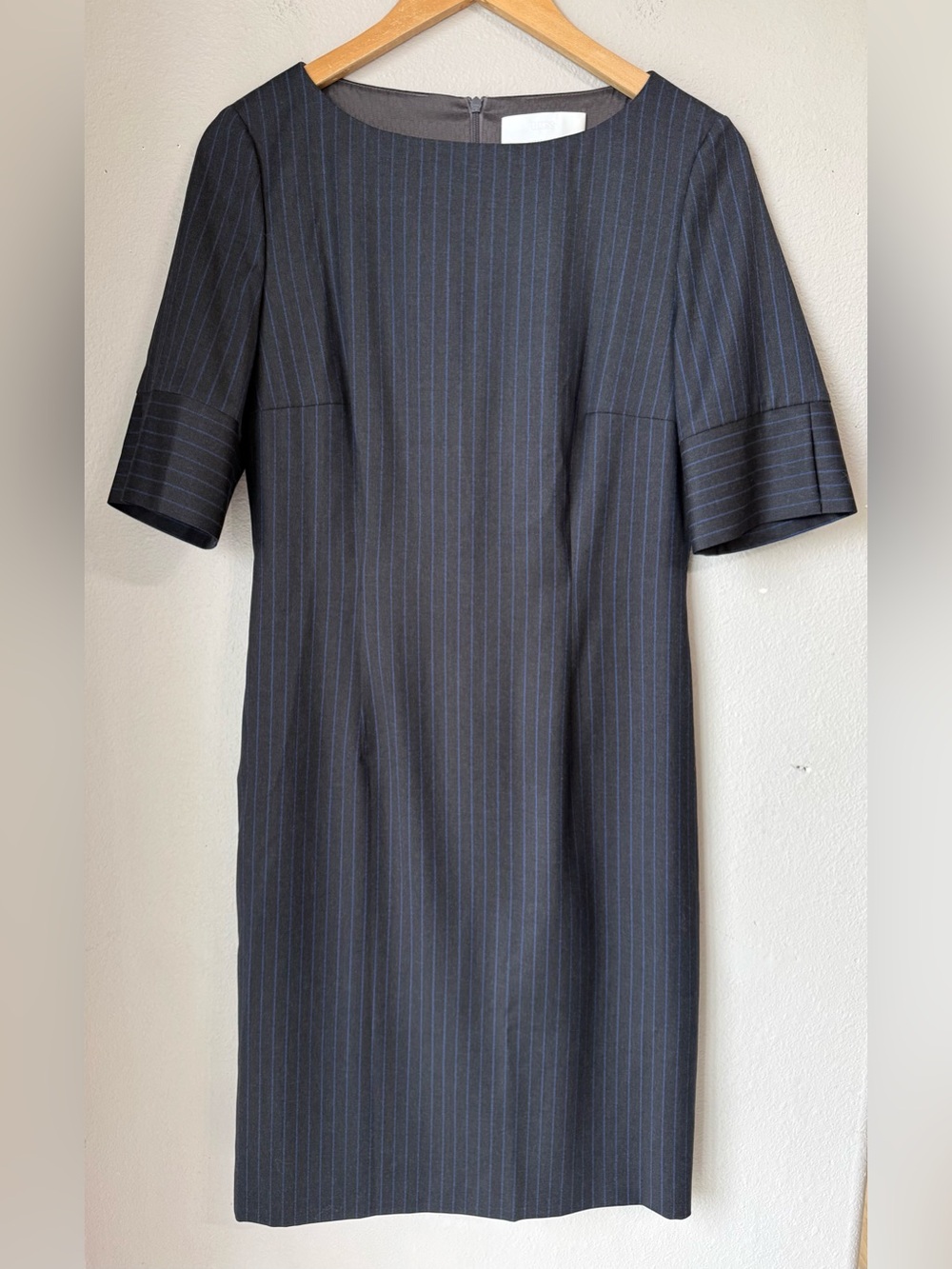 Hugo Boss Responsible Classic Navy Pinstripe Sheath Dress Women’s Size 6